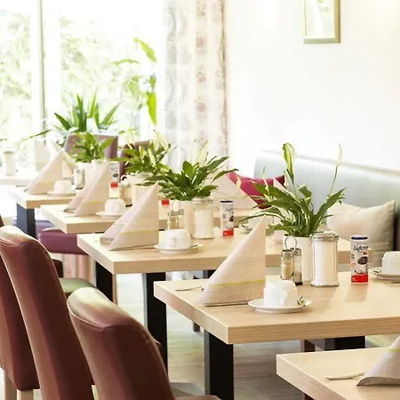 Hotel Winhart 3*